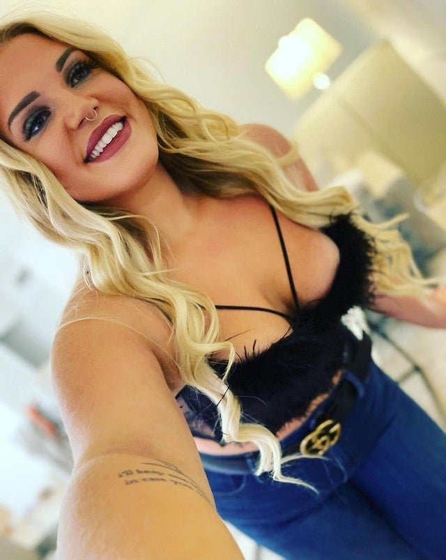 AubergineEmoji de Bouches-du-Rhône, France